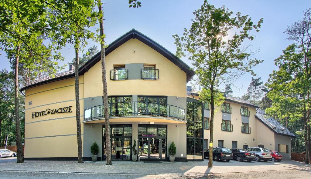 Hotel Zacisze トゥラバ エクステリア 写真